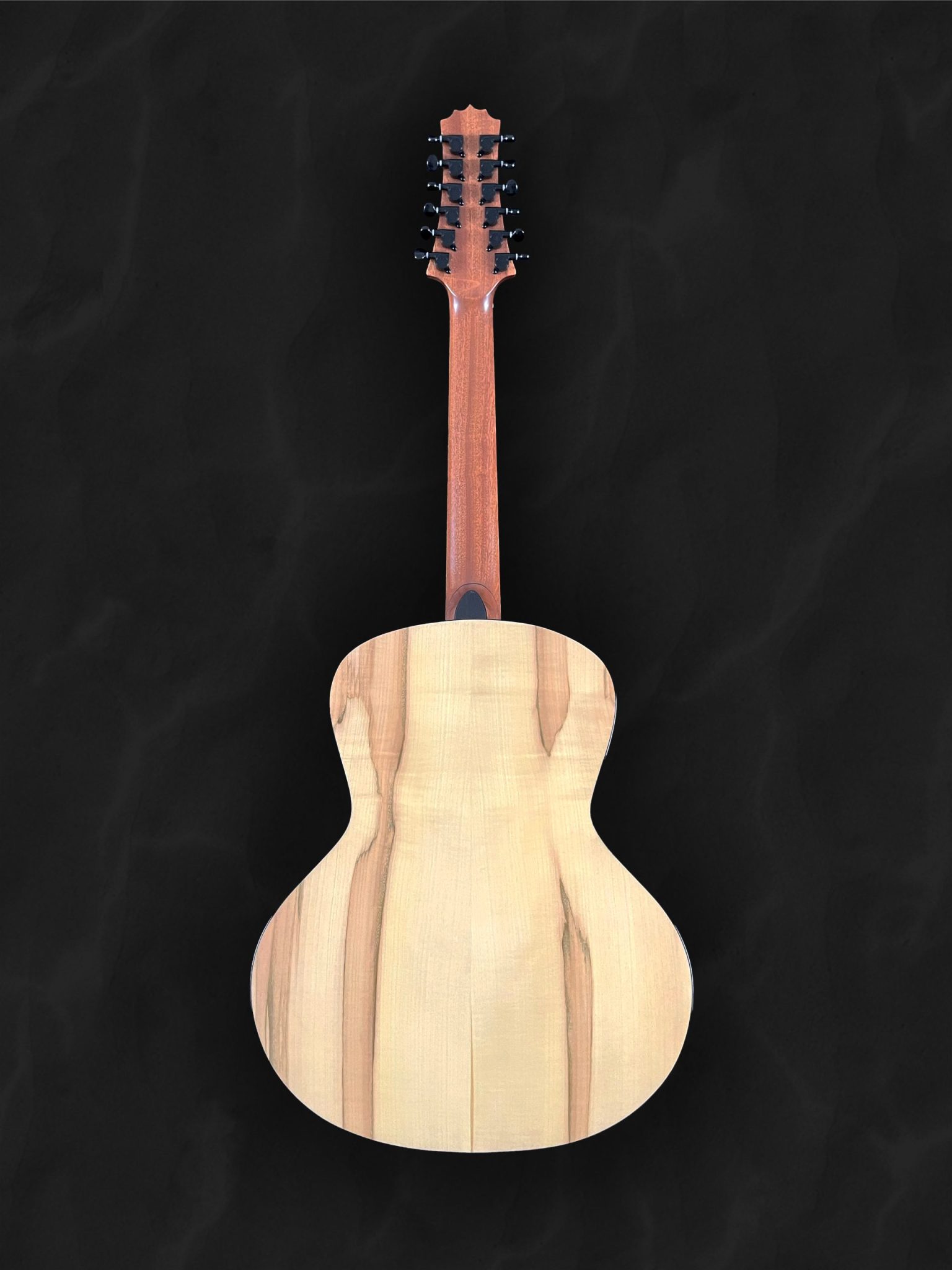 Guitare acoustique jumbo 12 cordes en bois clair épicéa du Jura, érable, ébène et incrustation géométrique