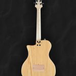 Guitare hybride en bois clair épicéa du Jura, palissandre indien et incrustation de rose en bois