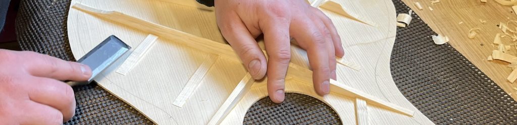 Fabrication guitare artisanale sur-mesure
