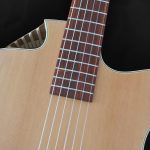 Guitare classique auditorium nylon sur mesure en cèdre rouge